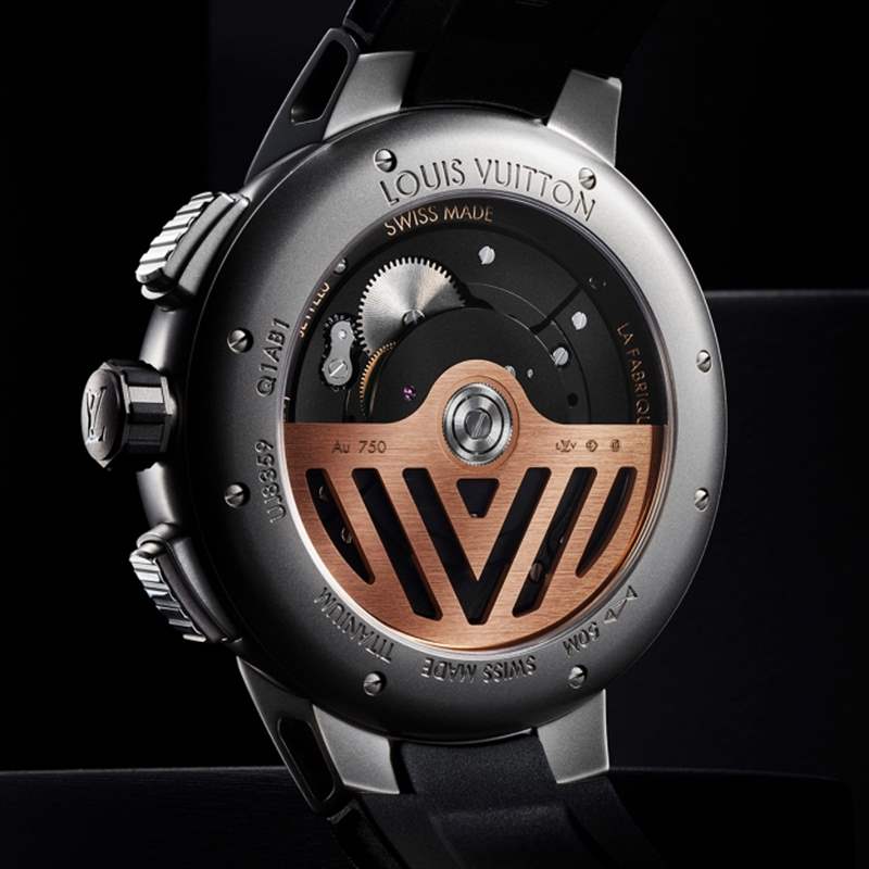 Louis Vuitton Tambour Curve GMT Flying Tourbillon|注入現(xiàn)代風(fēng)格的對(duì)稱美學(xué)-復(fù)刻表