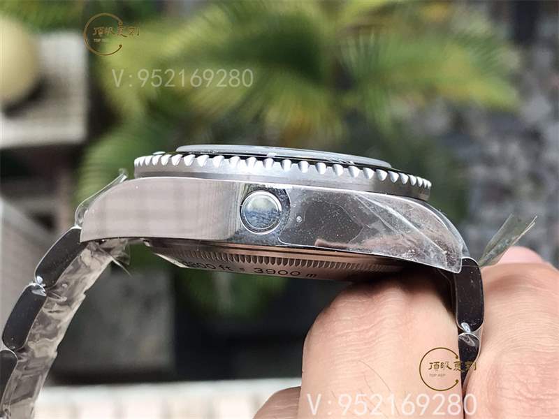 AR廠勞力士漸變藍鬼王v2版腕表復(fù)刻做工怎么樣對比n廠漸變鬼王-復(fù)刻表