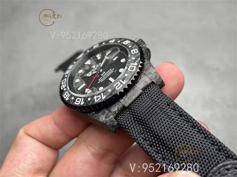 VS廠新品勞力士Ntpt格林尼治碳纖維復(fù)刻表3186機芯做工怎么樣-復(fù)刻表