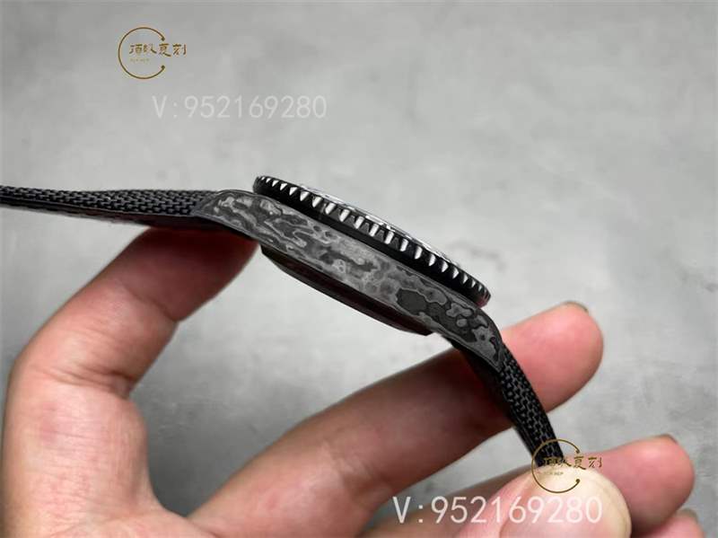VS廠新品勞力士Ntpt格林尼治碳纖維復(fù)刻表3186機芯做工怎么樣-復(fù)刻表