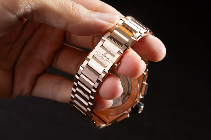 HUBLOT - HUBLOT鏈帶腕表一推出就成為業(yè)界基準的5個關(guān)鍵