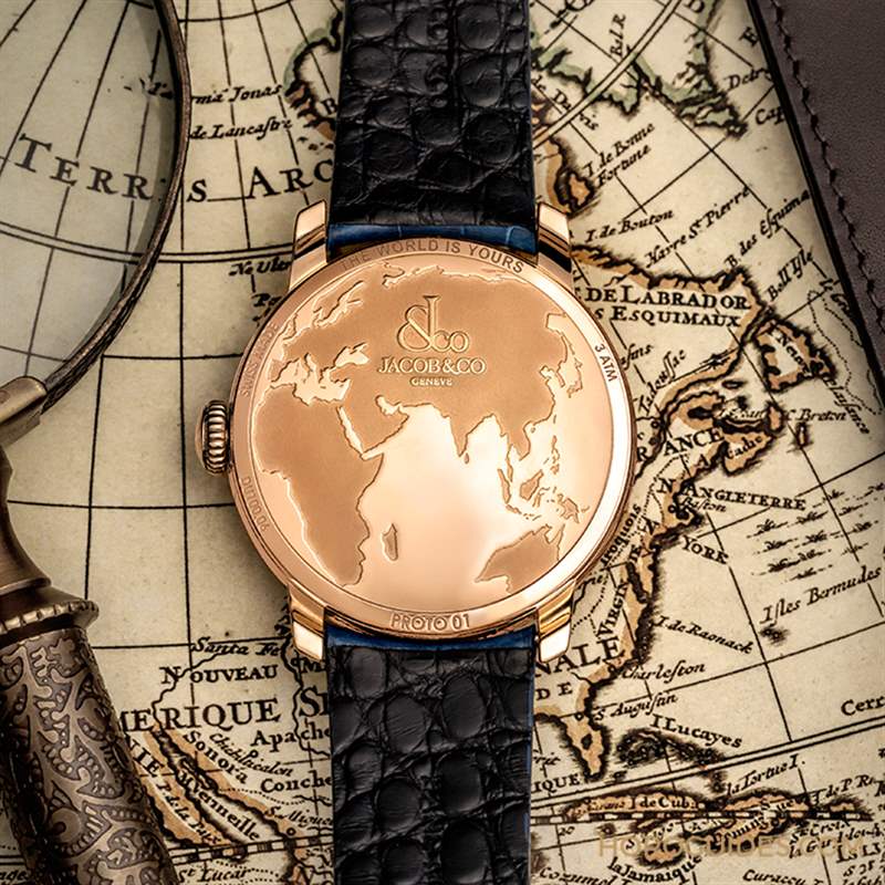 JACOB & CO. - 用最美的克萊因藍，圓一個志向高遠的夢：Jacobs & Co. The World is Yours兩地時間腕表