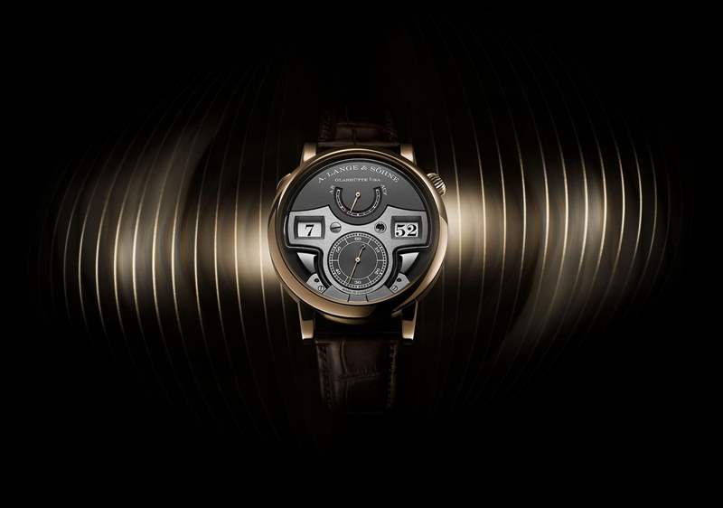 圖片來源:A. Lange & S?hne 朗格18K蜂蜜金新作結合跳字顯示和十進制三問裝置之復雜逸品-復刻表