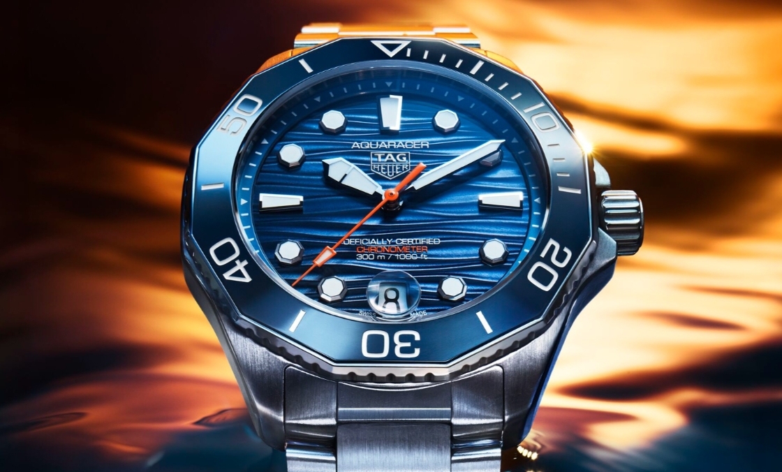 TAG HEUER - 潛水猛將升級！TAG HEUER推出全新Aquaracer Professional 300日期腕錶與GMT腕錶
